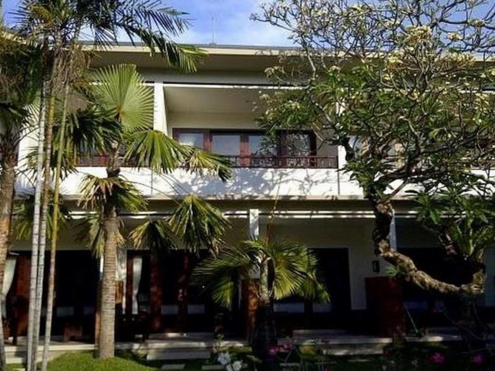 Billy Pendawa Homestay Кута Екстериор снимка